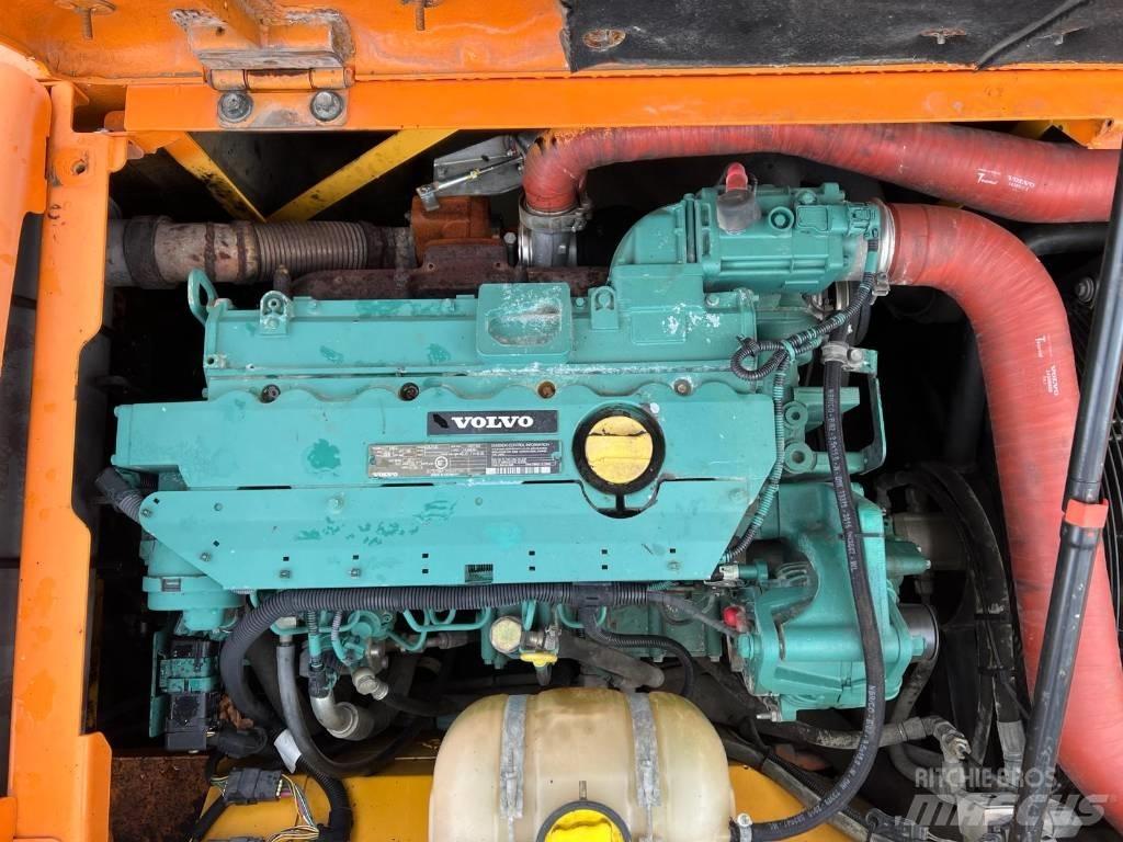Volvo EW 140 Pyöräkaivukoneet