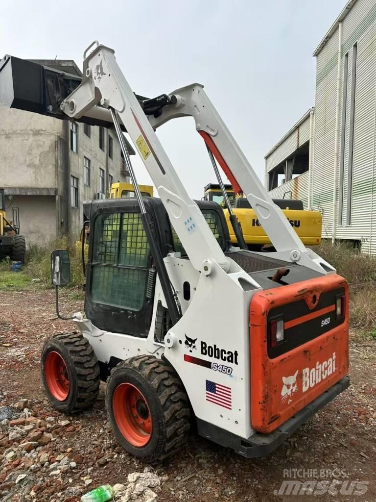 Bobcat S450 Liukuohjatut kuormaajat