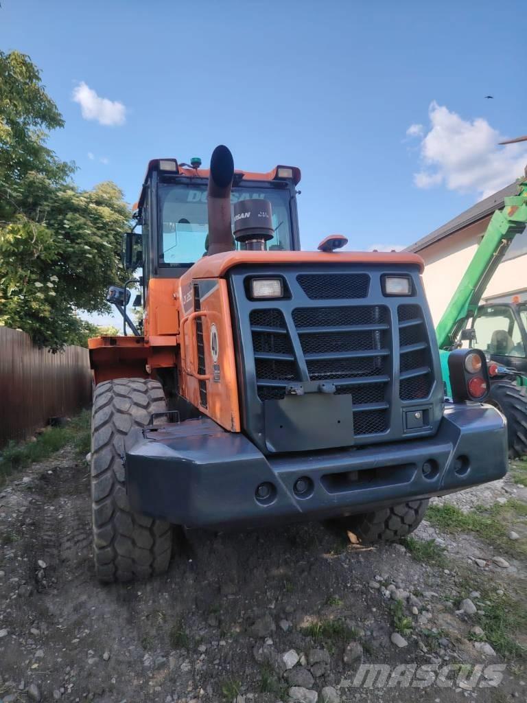 Doosan DL 250 Pyöräkuormaajat