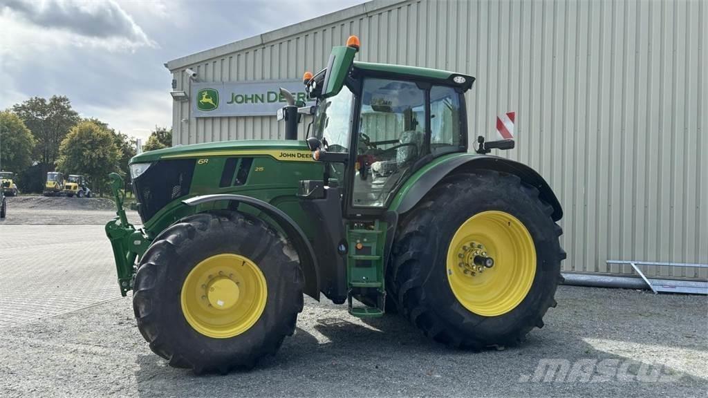 John Deere 6R215 Traktorit
