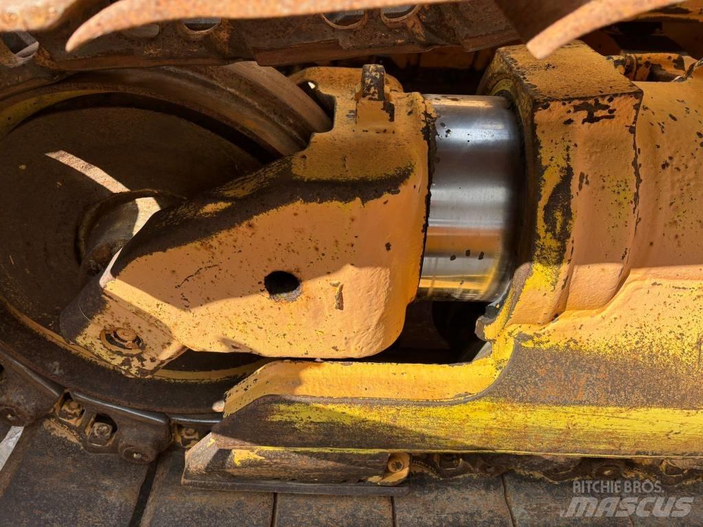 CAT D 7 H Telaketjupuskutraktorit