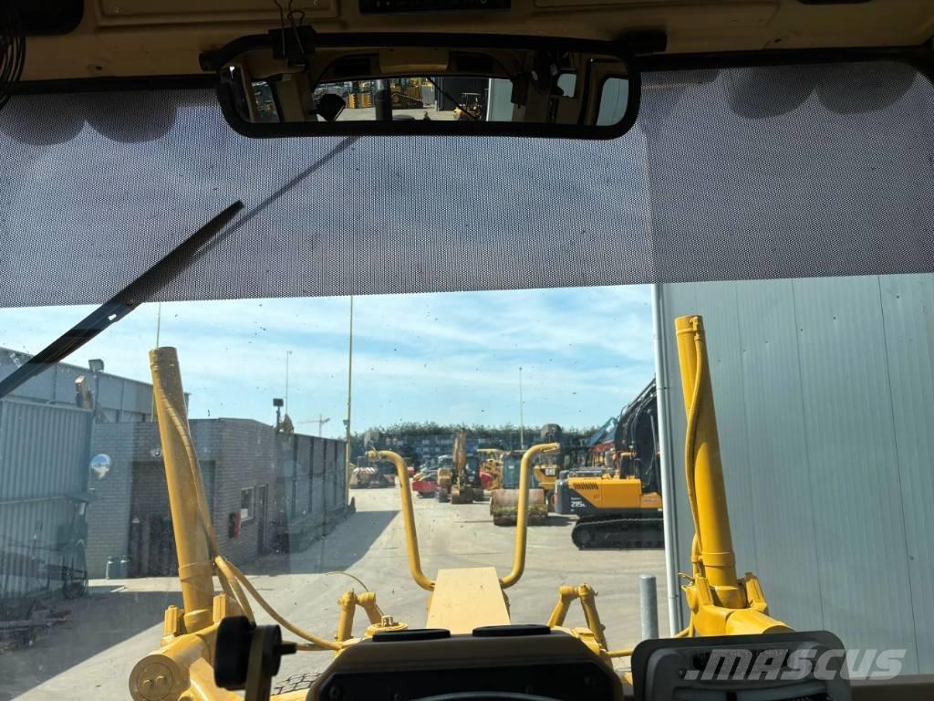 CAT 140H Tiehöylät