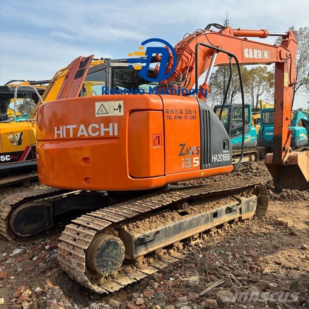 Hitachi ZX 135 US Telakaivukoneet
