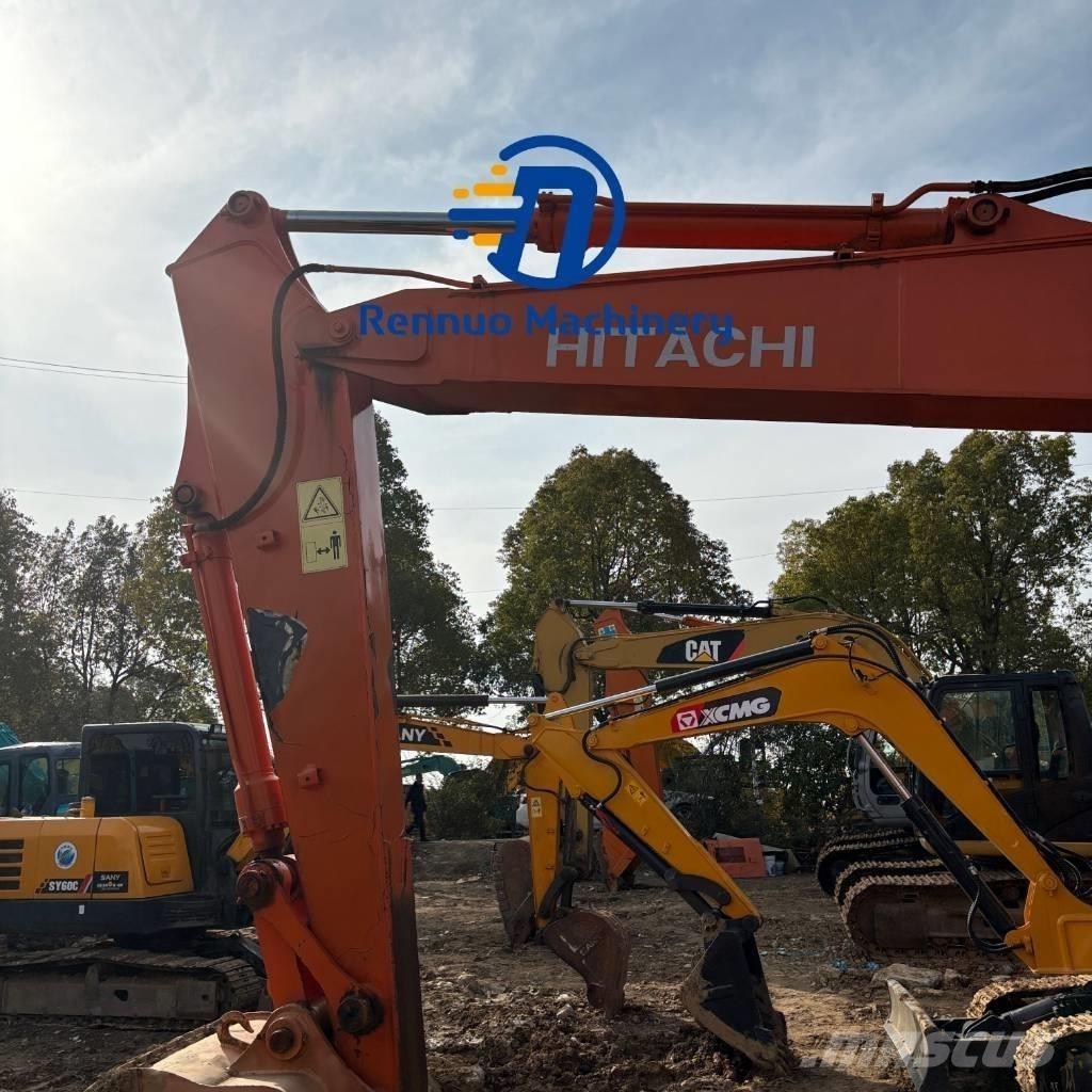 Hitachi ZX 135 US Telakaivukoneet