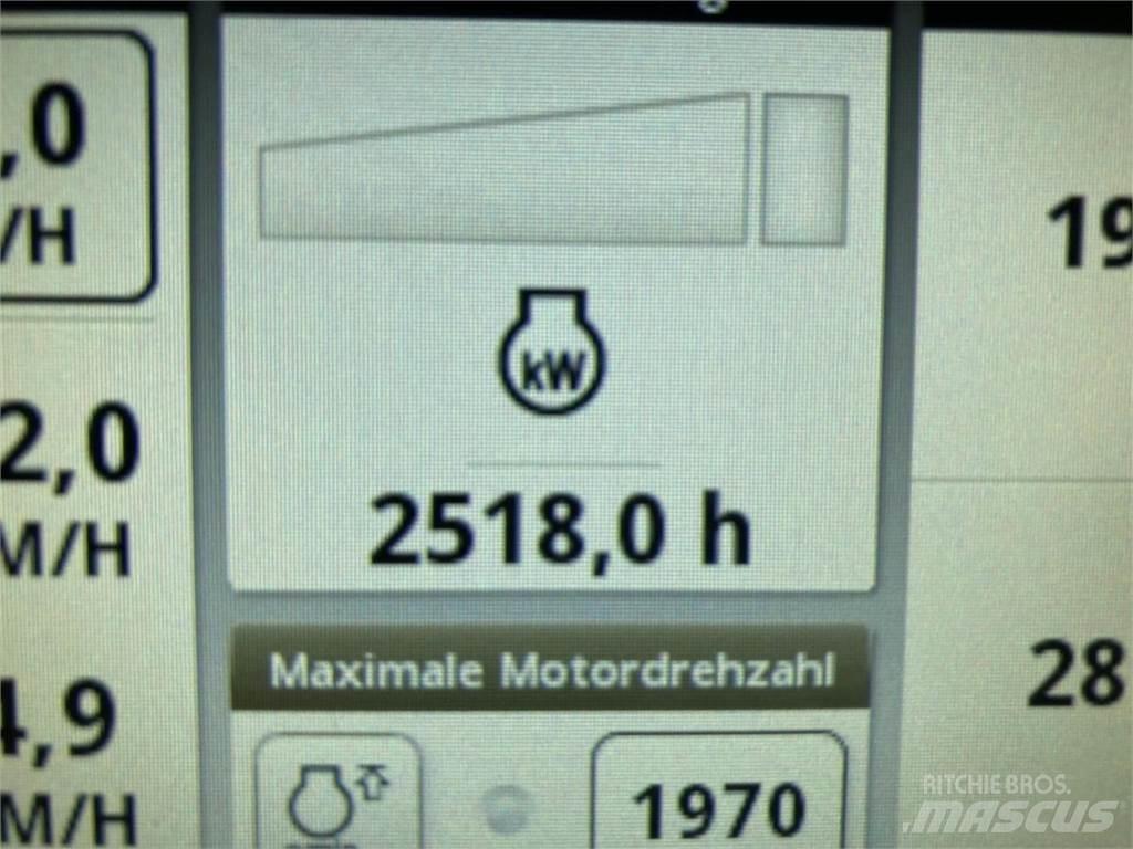 John Deere 6R 215 Traktorit