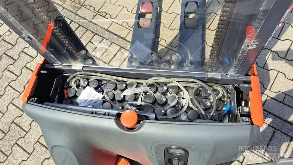 Linde L12- BR1172 Käyden ajettavat pinoamistrukit