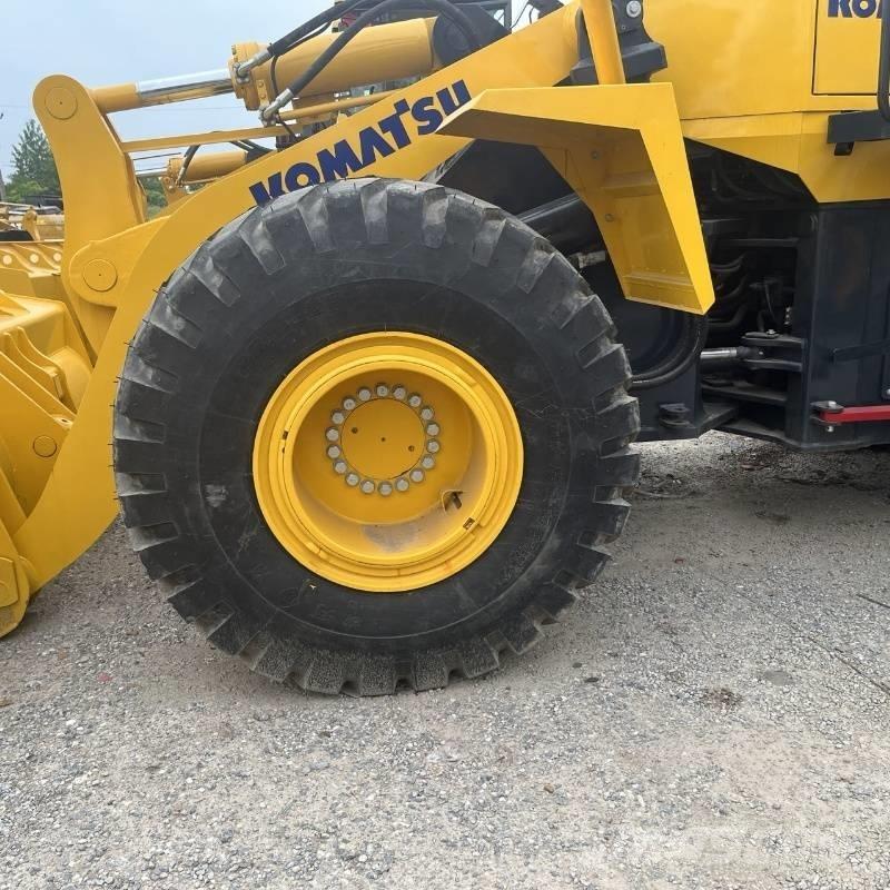 Komatsu WA 380 Pyöräkuormaajat