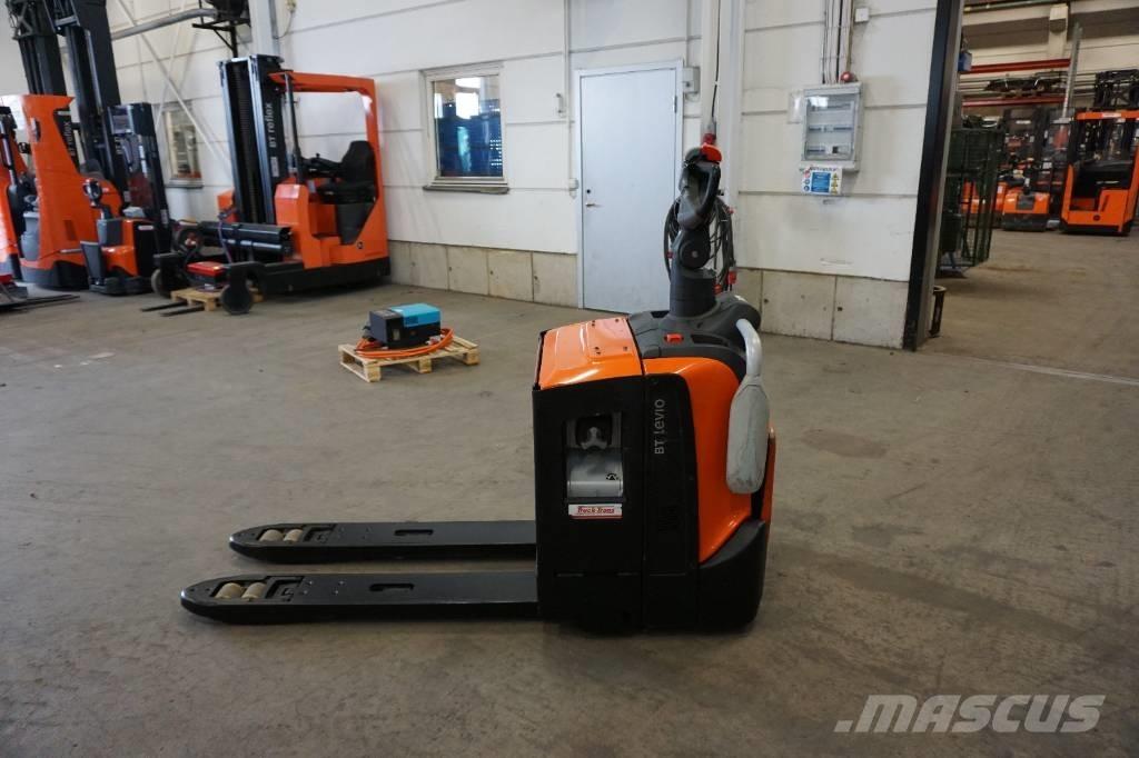 Toyota LPE220 Lavansiirtotrukit ajotasolla