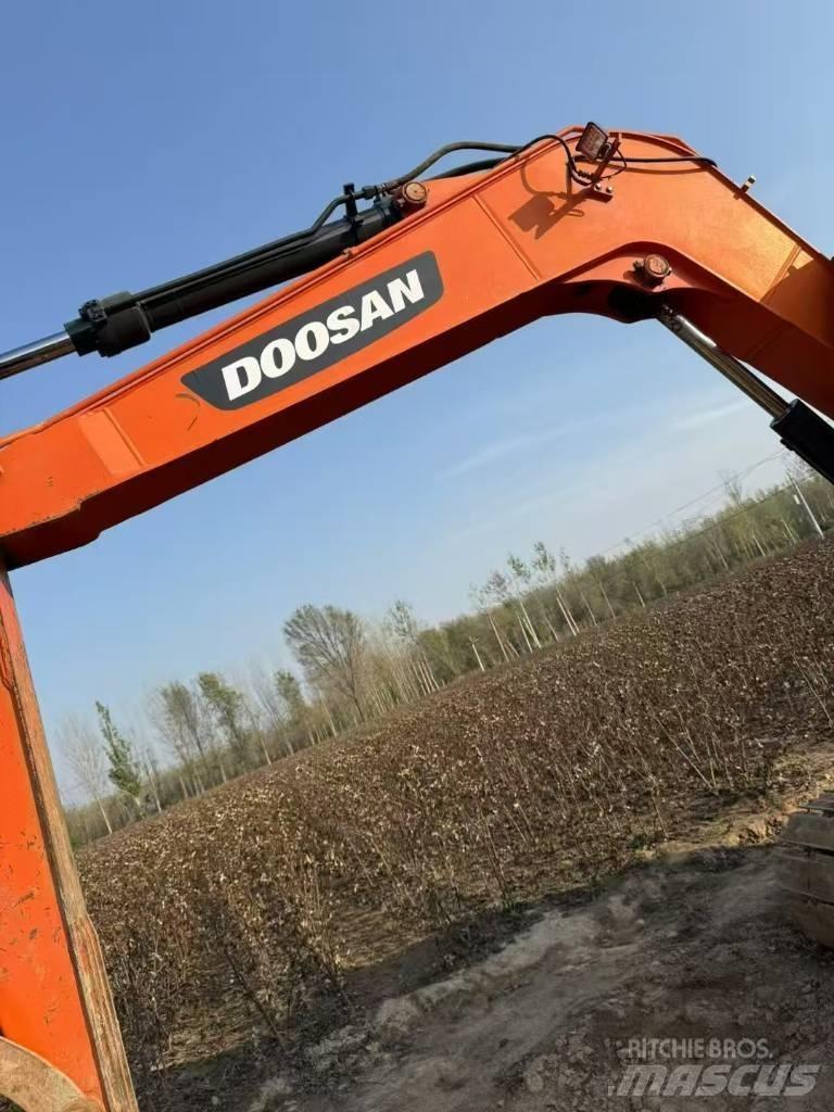 Doosan DX 75-9 C Telakaivukoneet