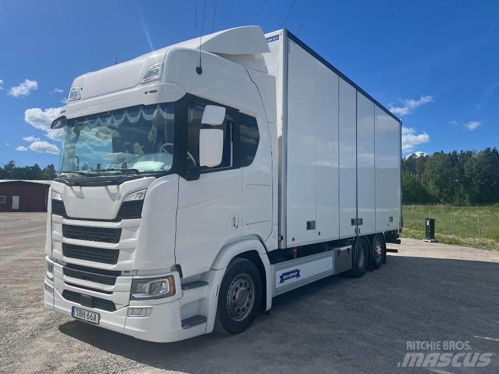 Scania R540B6X2*4NB Umpikorikuorma-autot