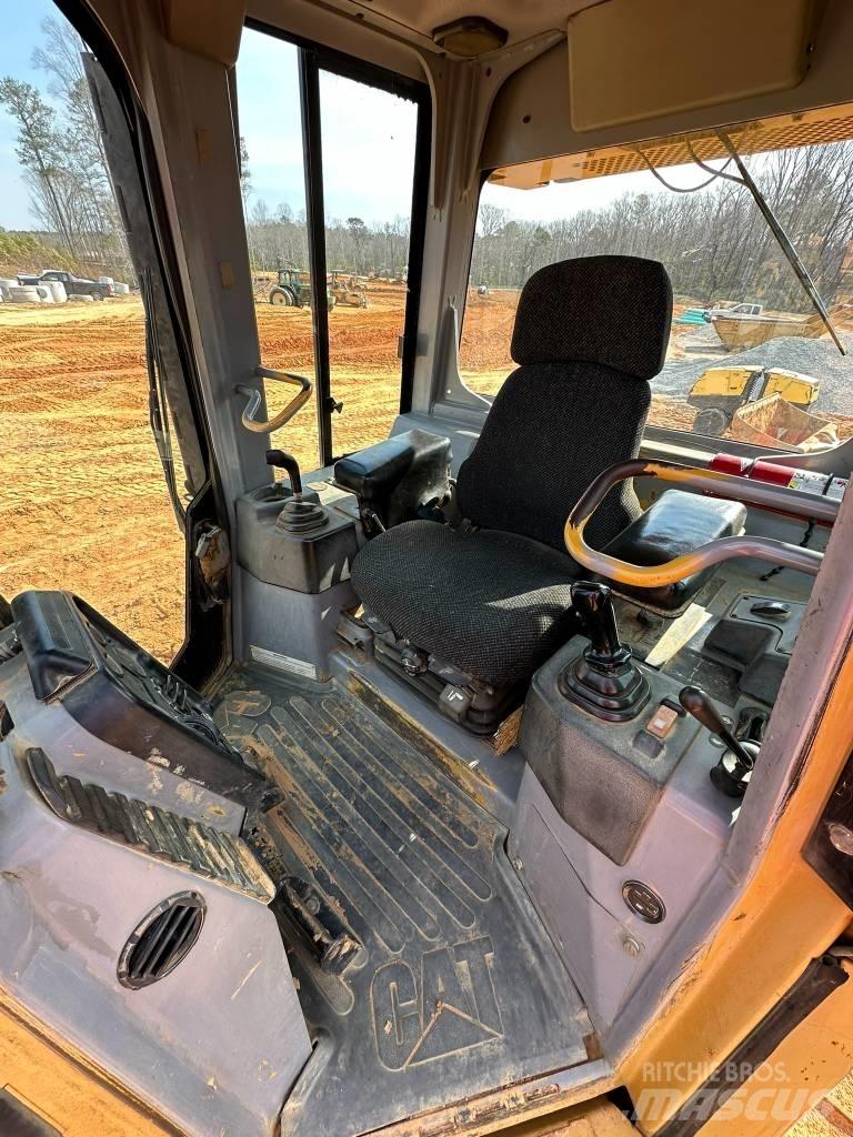 CAT D 5 G LGP Telaketjupuskutraktorit