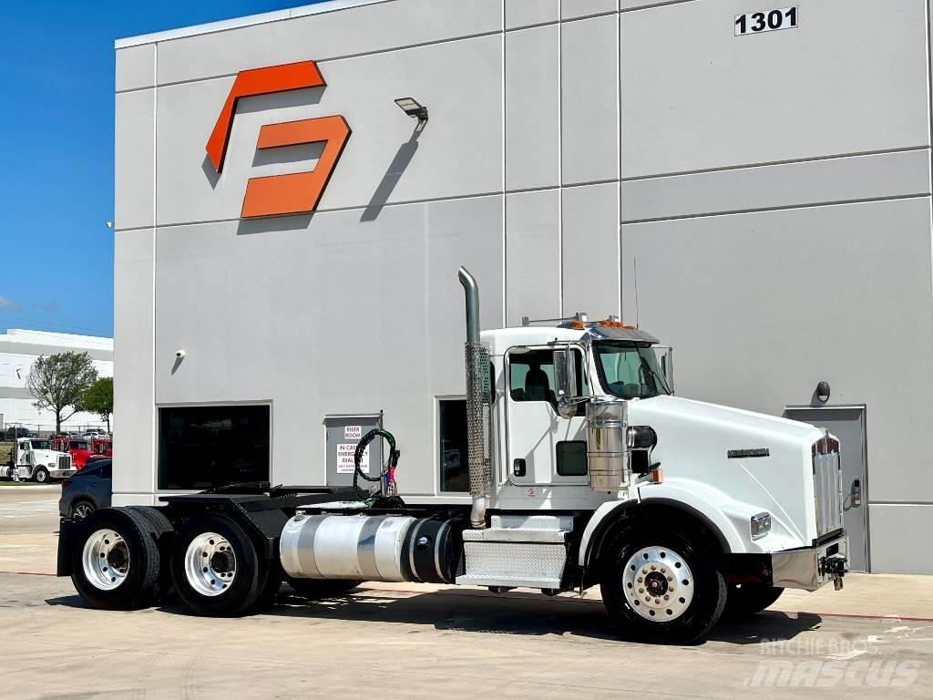 Kenworth T 800 Vetopöytäautot