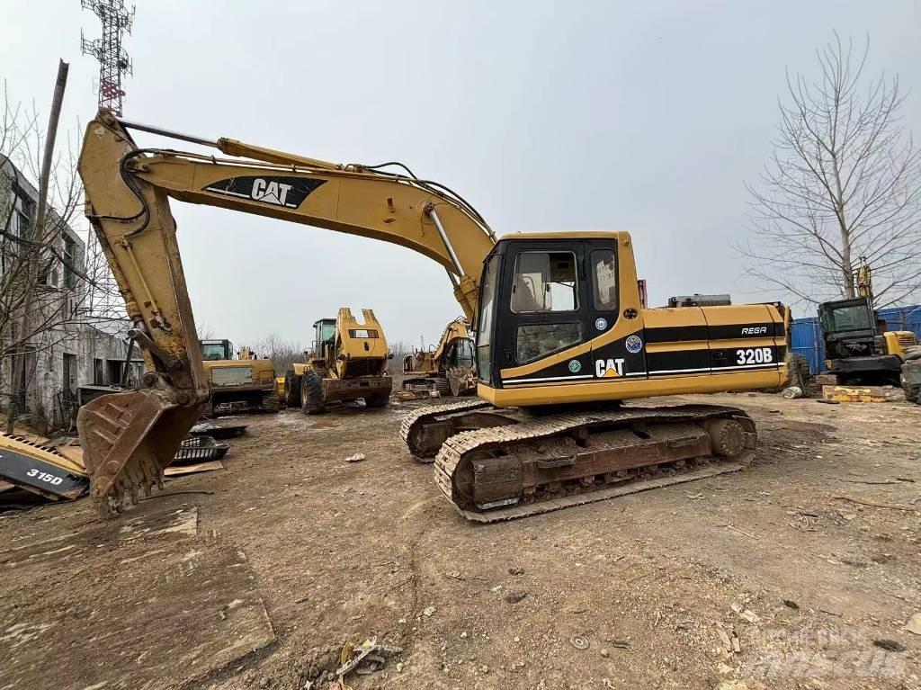 CAT 320 B L Telakaivukoneet