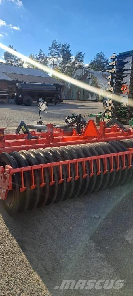 Tume D Harrow 400 Kiekkomultaimet ja lautasäkeet