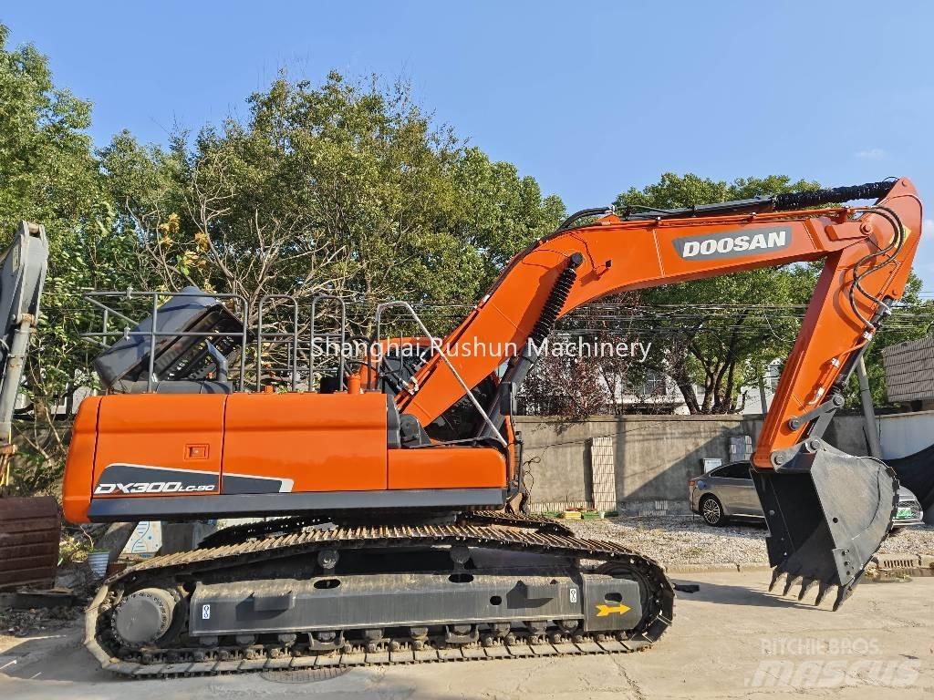 Doosan DX300 Telakaivukoneet
