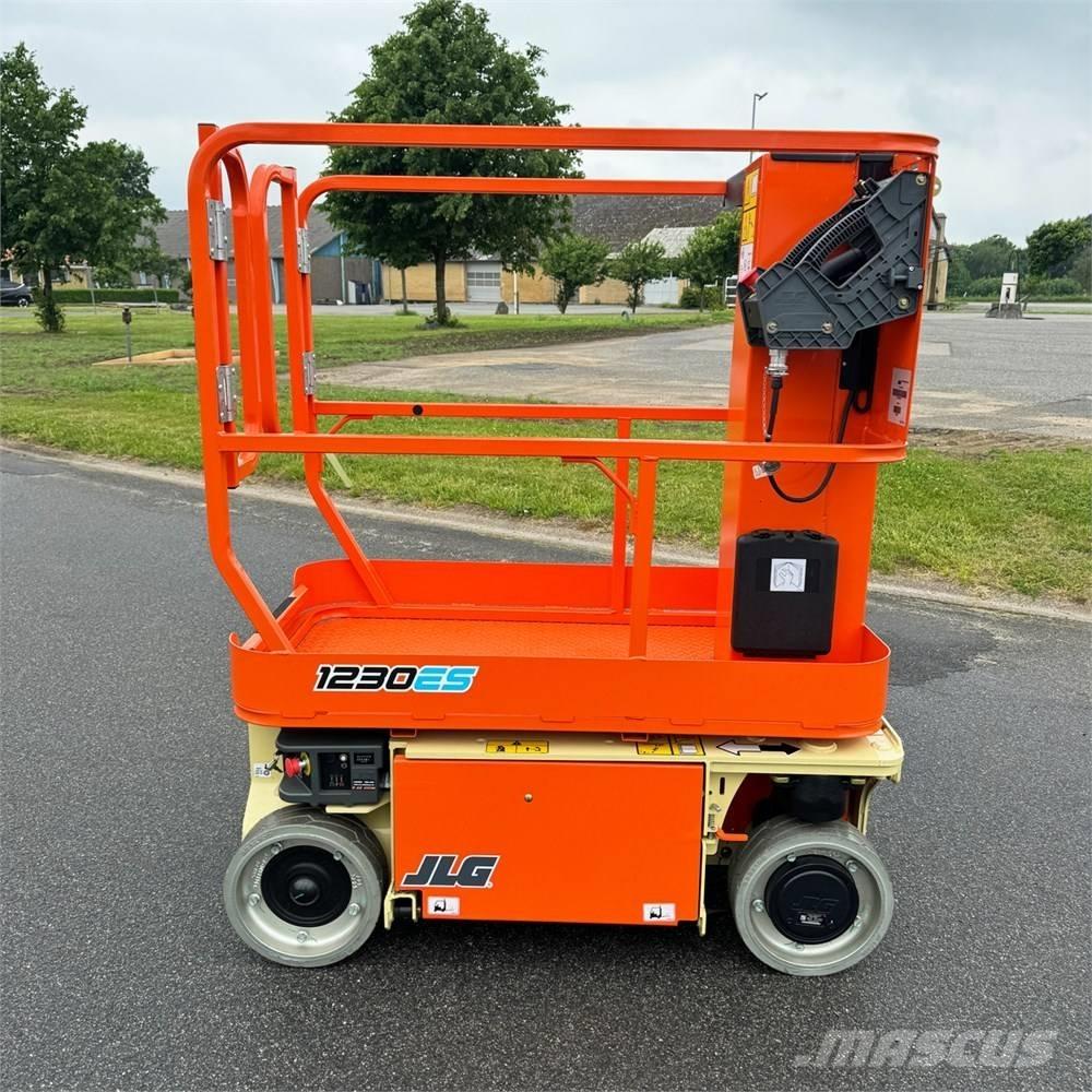 JLG 1230 ES Henkilönostimet ja nostolaitteet