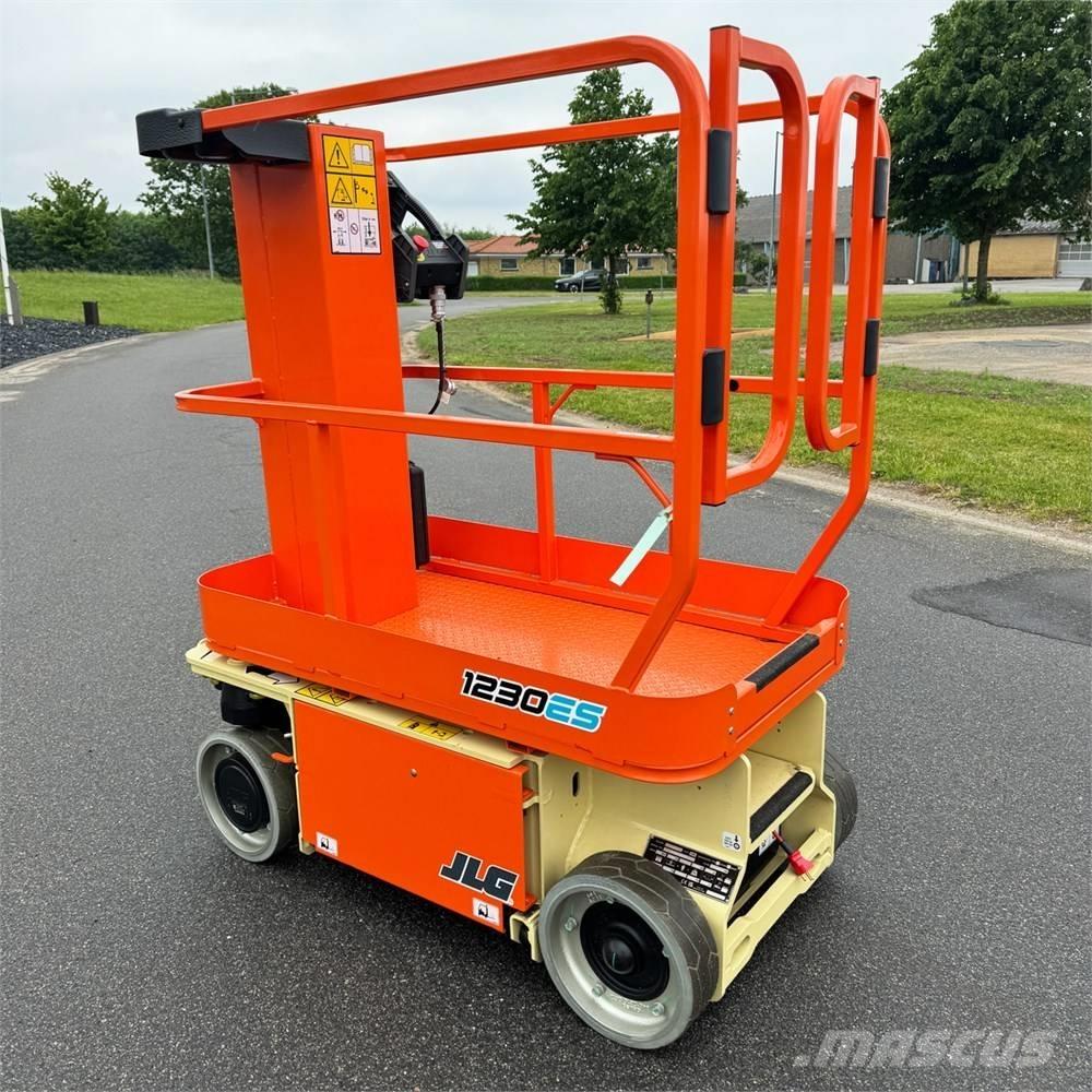 JLG 1230 ES Henkilönostimet ja nostolaitteet