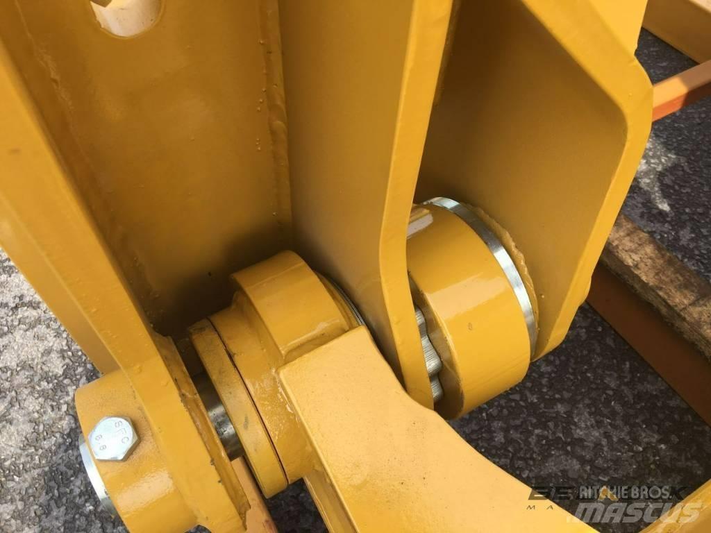 CAT 16H 16G Ripper Muut