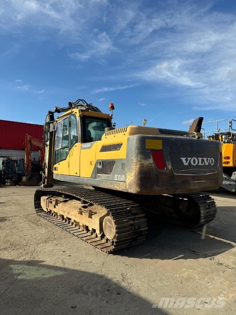 Volvo EC 220 DL Telakaivukoneet