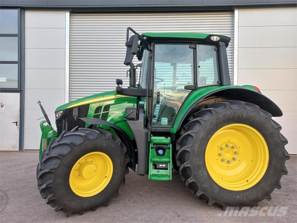 John Deere 6120M Traktorit