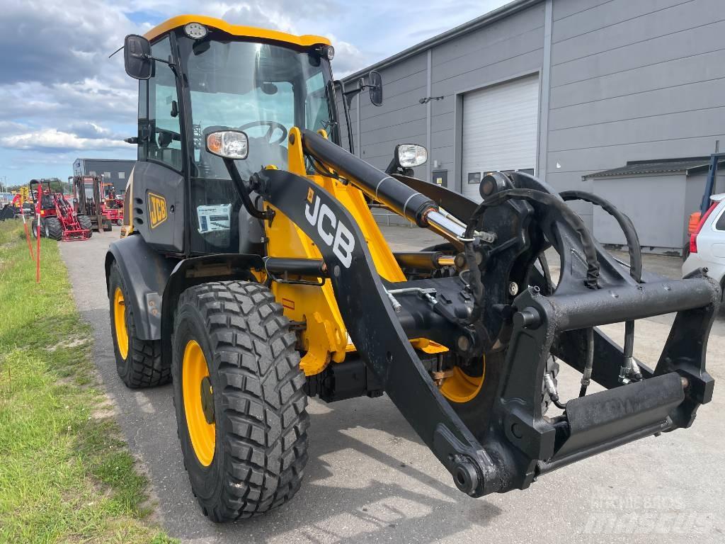 JCB 409 Pyöräkuormaajat