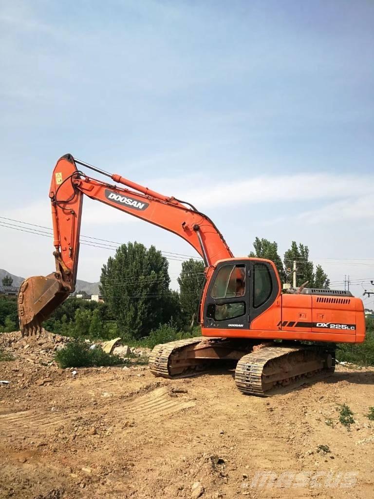 Doosan dx225 Telakaivukoneet