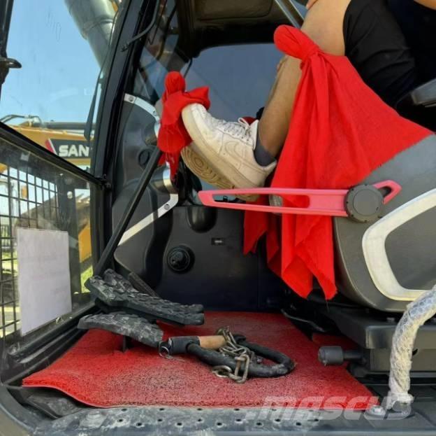 Hyundai R220LC-9S Telakaivukoneet