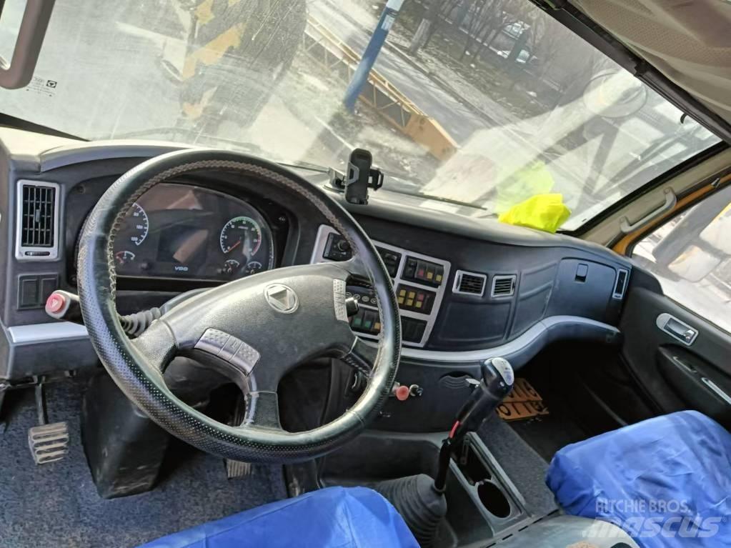 XCMG QY25K5C Mobiilinosturit