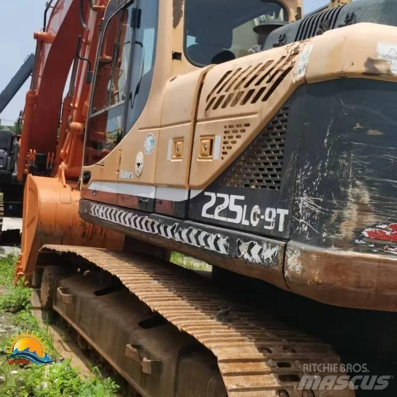 Hyundai 225lc-9t Telakaivukoneet