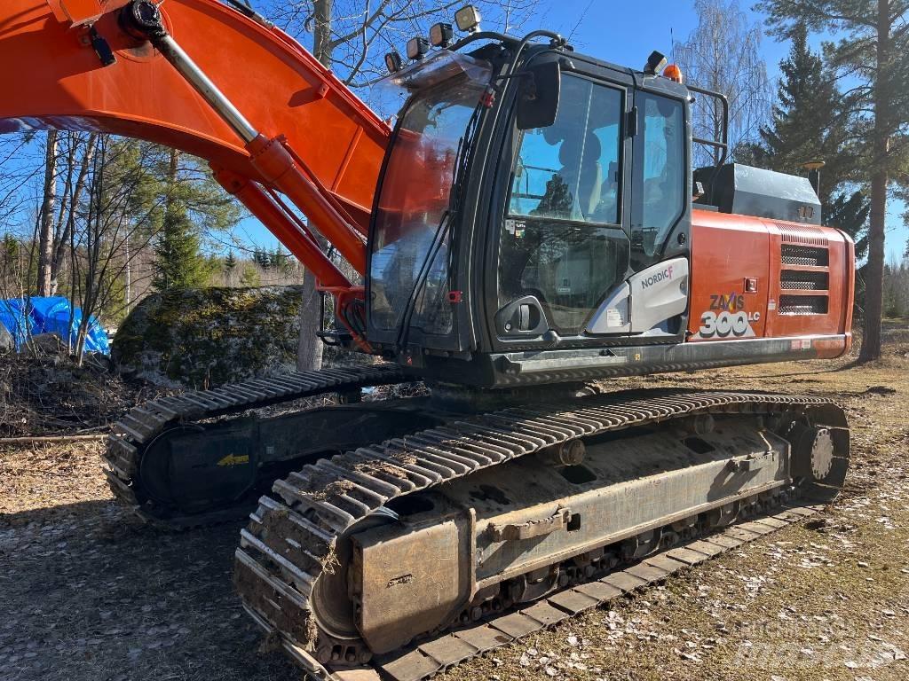 Hitachi ZX 300 LC-6 Telakaivukoneet