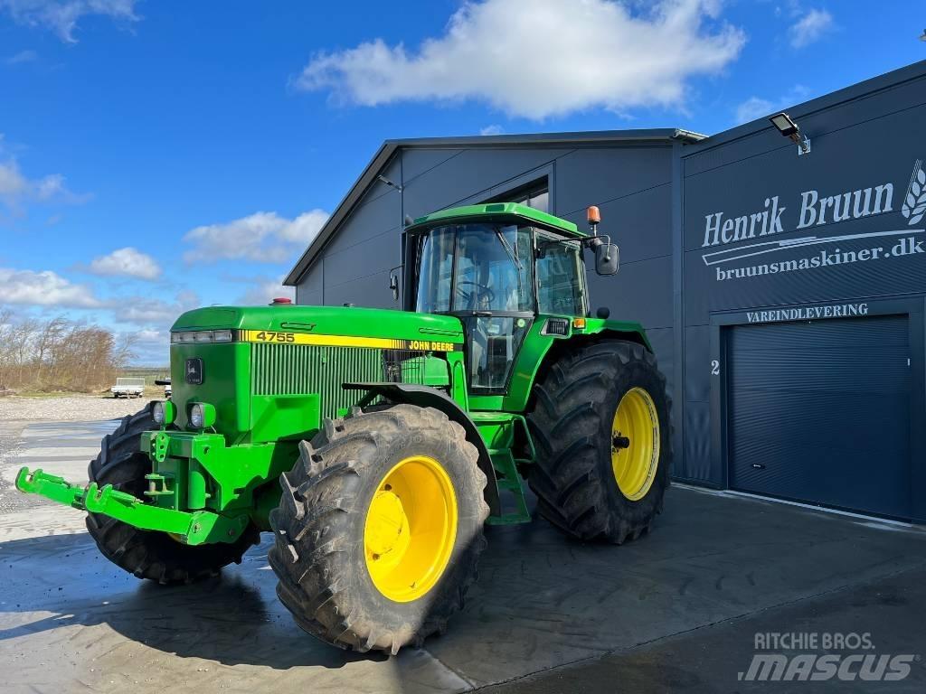 John Deere 4755 Traktorit