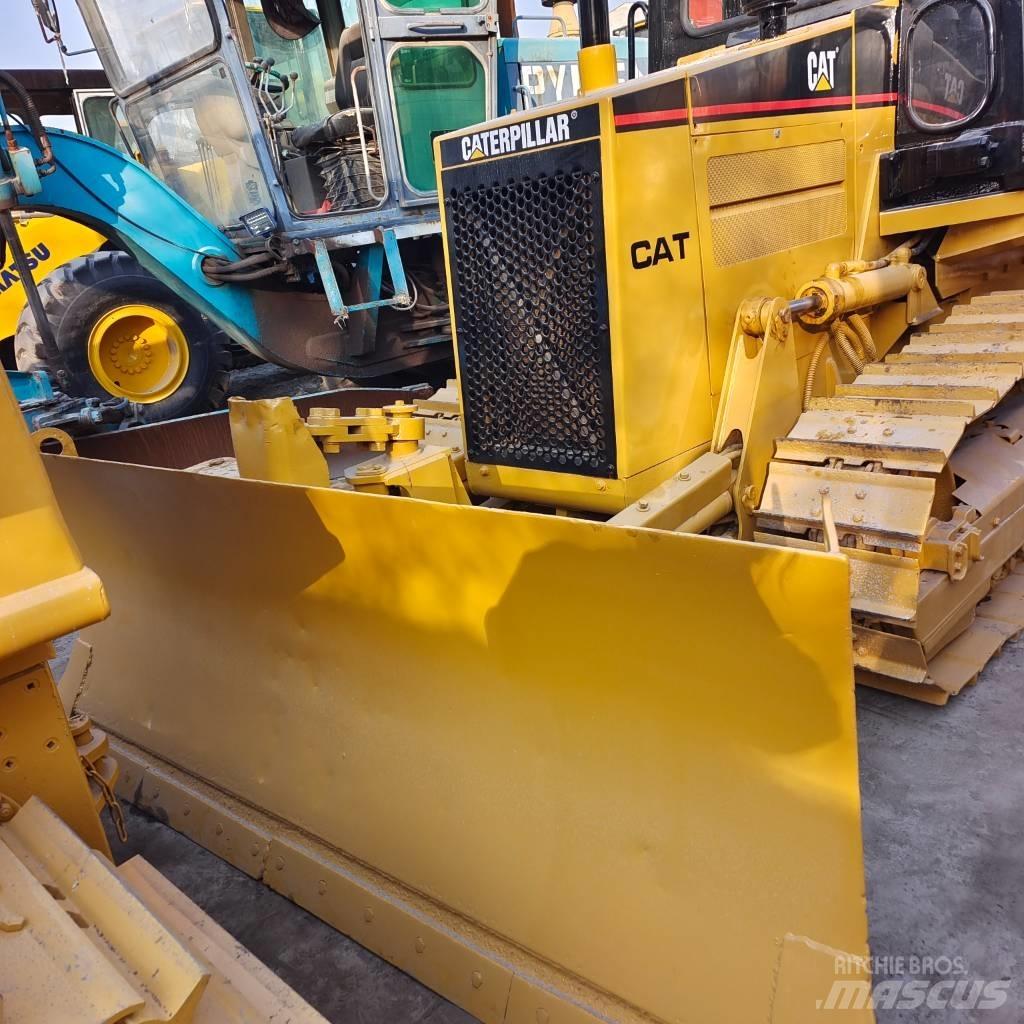 CAT D 4 C Telaketjupuskutraktorit