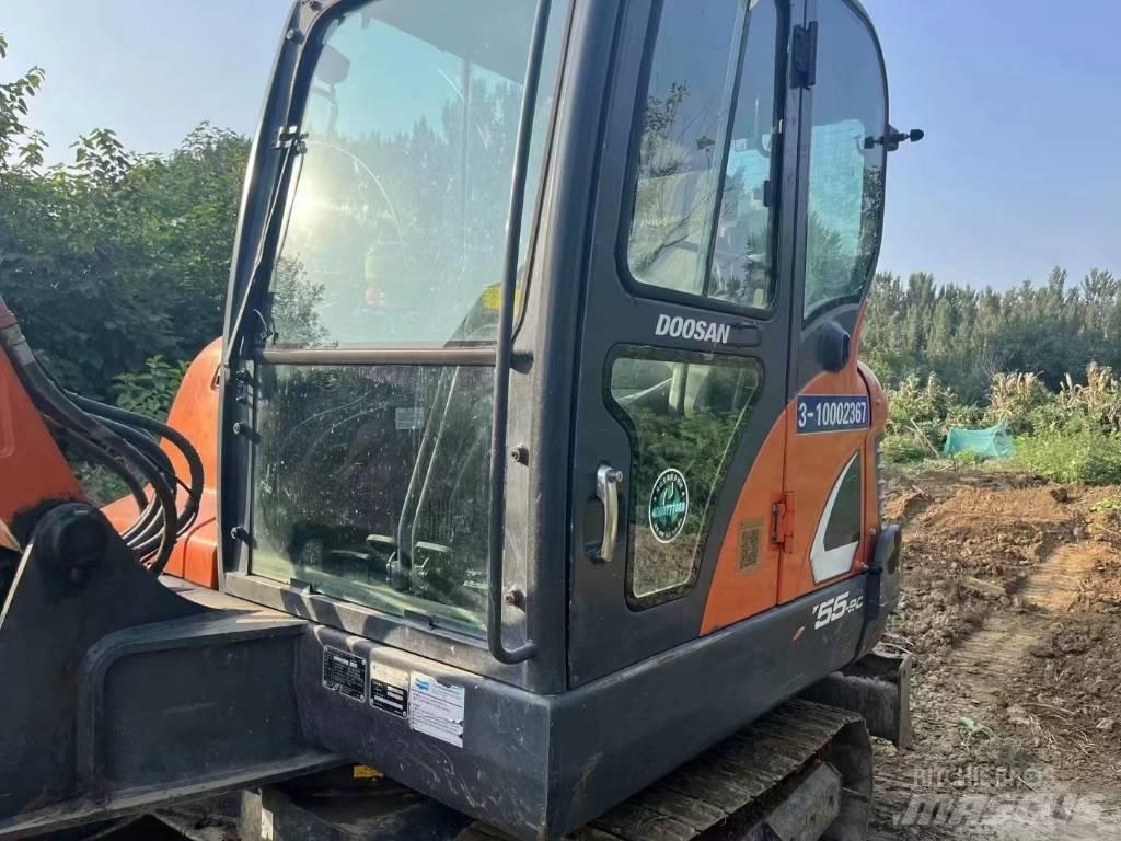 Doosan DX 55 Minikaivukoneet < 7t
