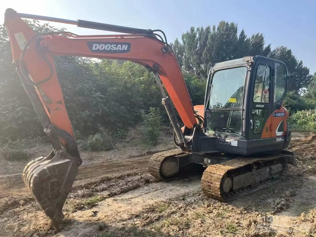 Doosan DX 55 Minikaivukoneet < 7t