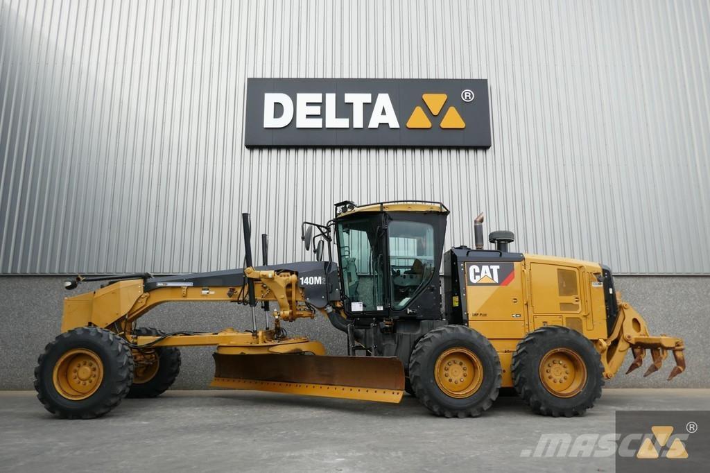 CAT 140M2 Tiehöylät