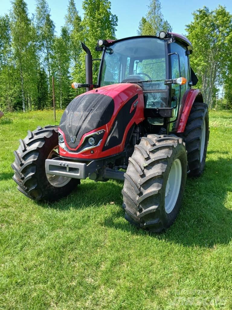 Valtra A 105 Traktorit