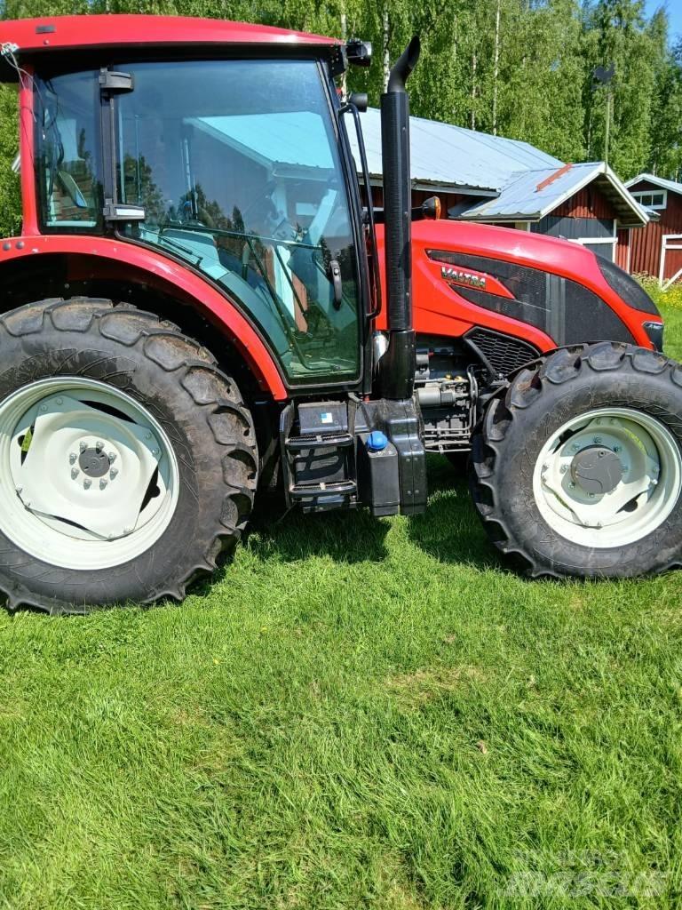 Valtra A 105 Traktorit