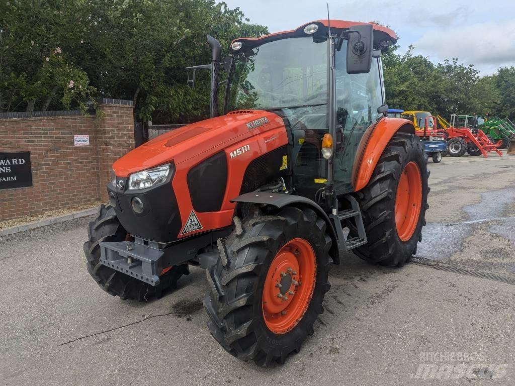 Kubota M 5-111 Traktorit
