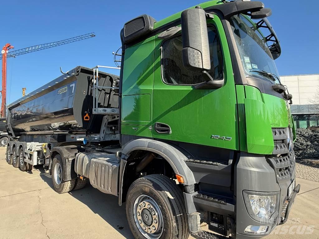 Mercedes-Benz Arocs Vetopöytäautot