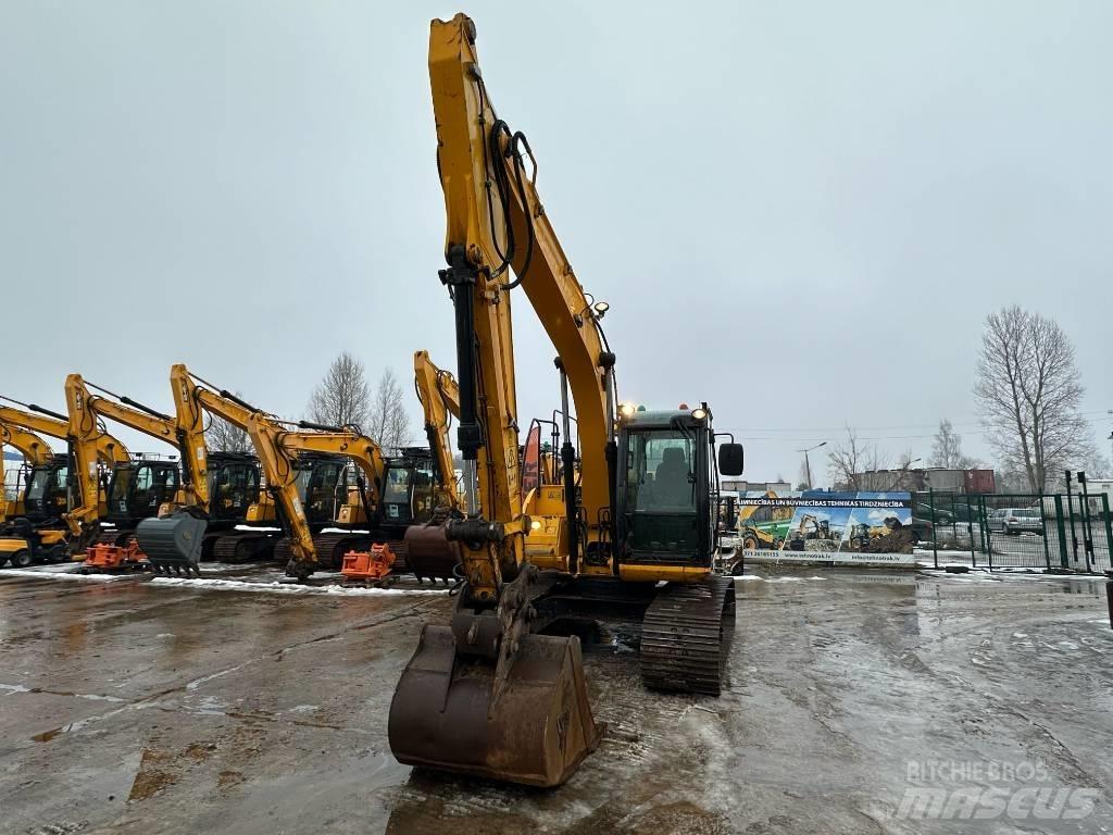 JCB JS 130 LC Telakaivukoneet
