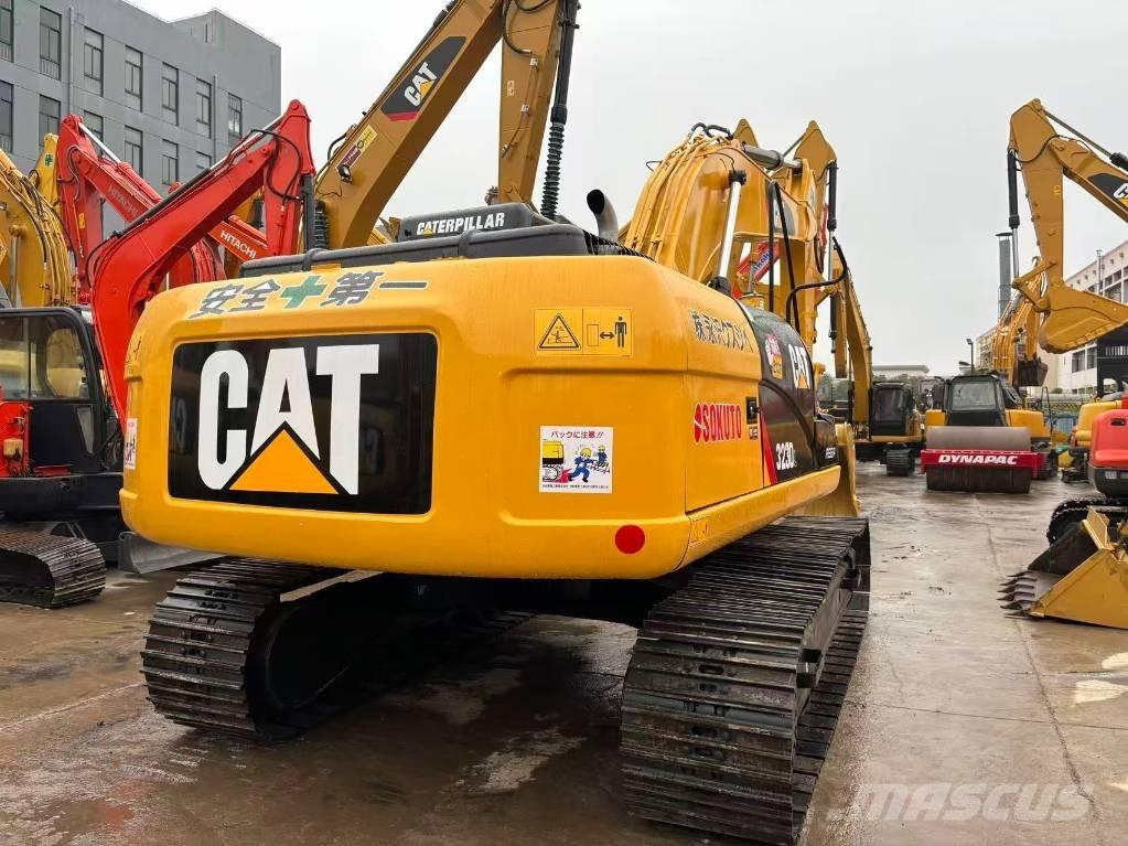 CAT 323 D Telakaivukoneet