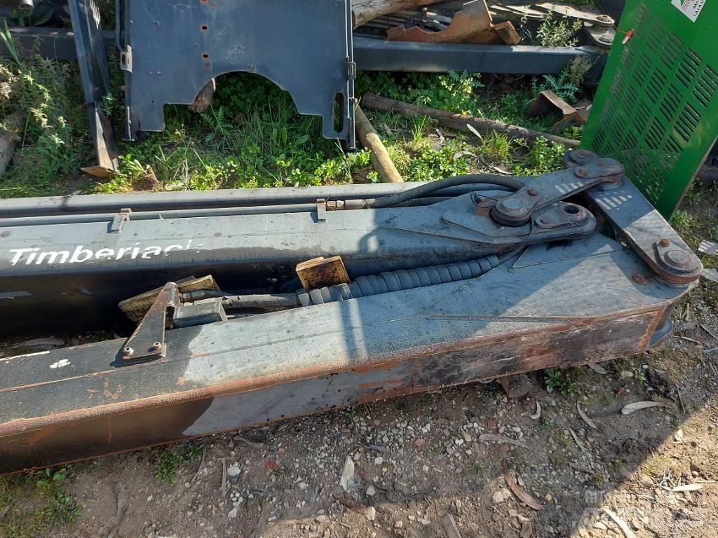 Loglift 210 Kuormatraktorinosturit