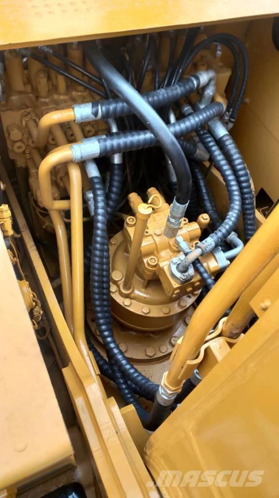 CAT 320D2 Telakaivukoneet