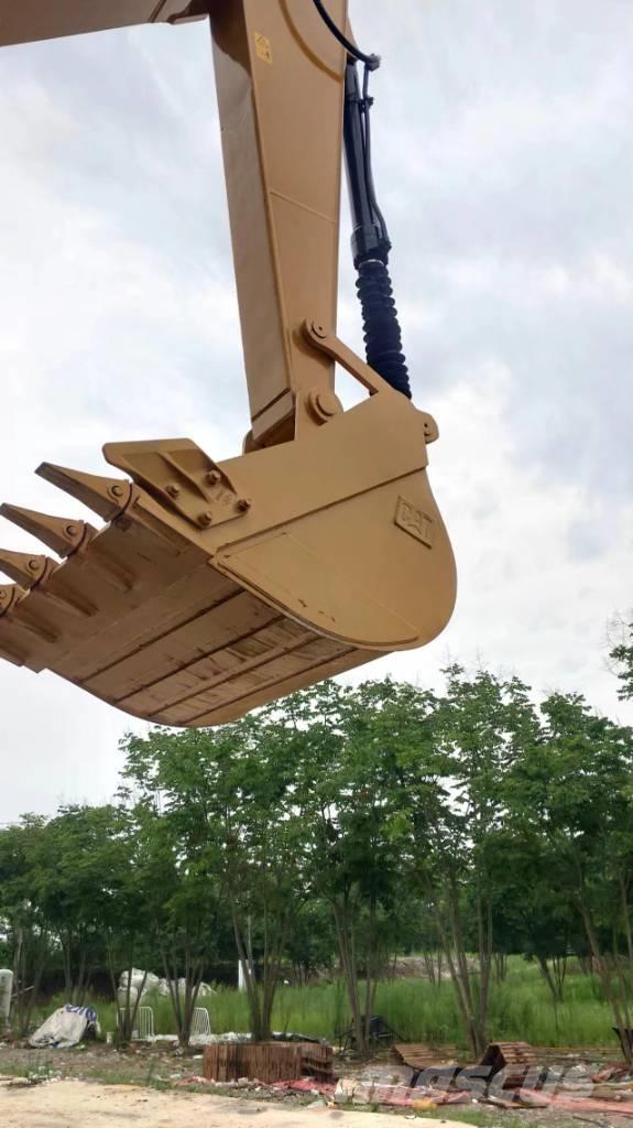 CAT 320D2 Telakaivukoneet