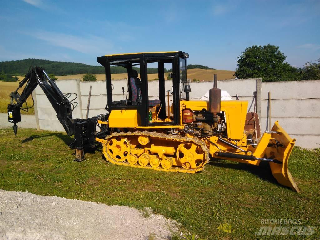  Bulgar T54 Pyöräpuskutraktori