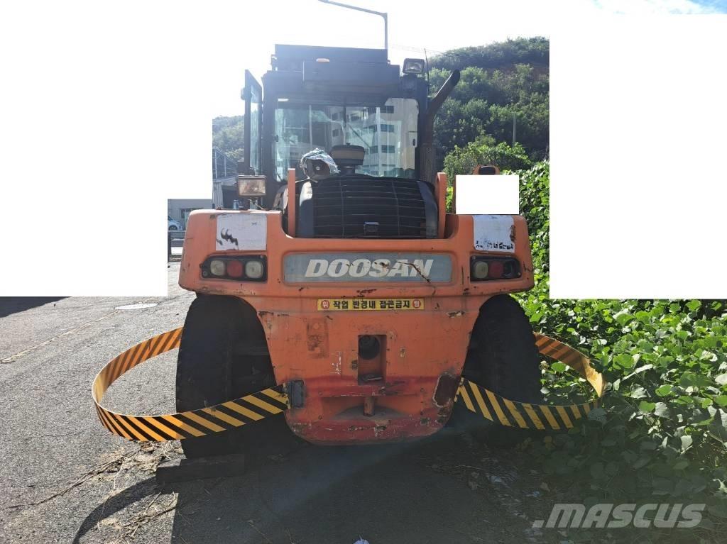 Doosan D 160 S-5 Dieseltrukit
