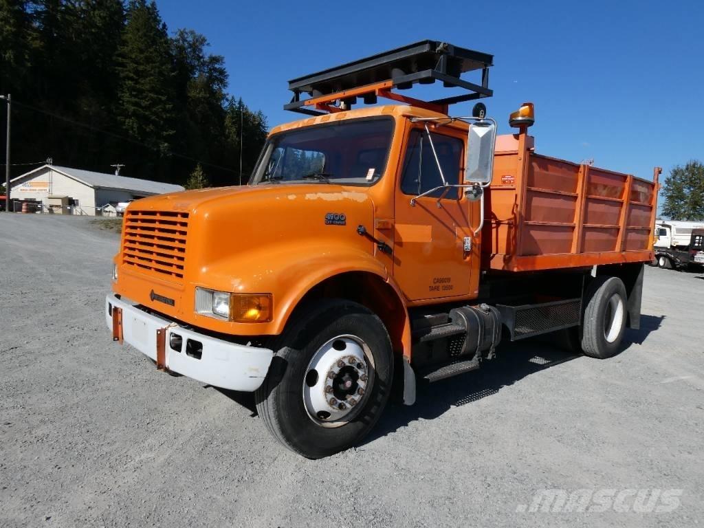 International 4900 Sora- ja kippiautot