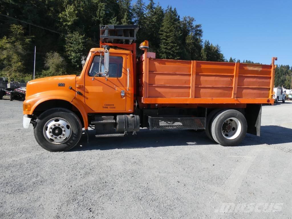 International 4900 Sora- ja kippiautot