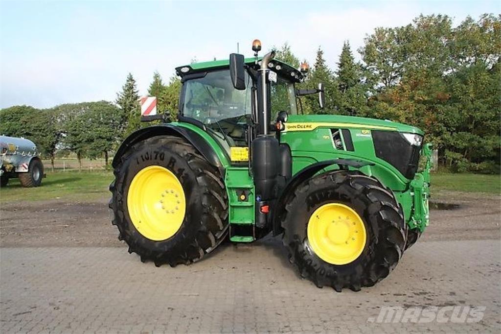John Deere 6R195 Traktorit