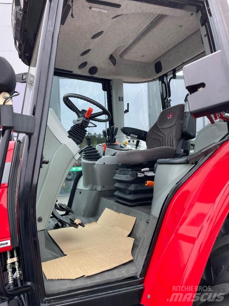 Massey Ferguson 5445 Traktorit